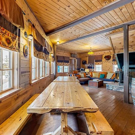 Flying Stag: Main Lodge 加文门特营 外观 照片