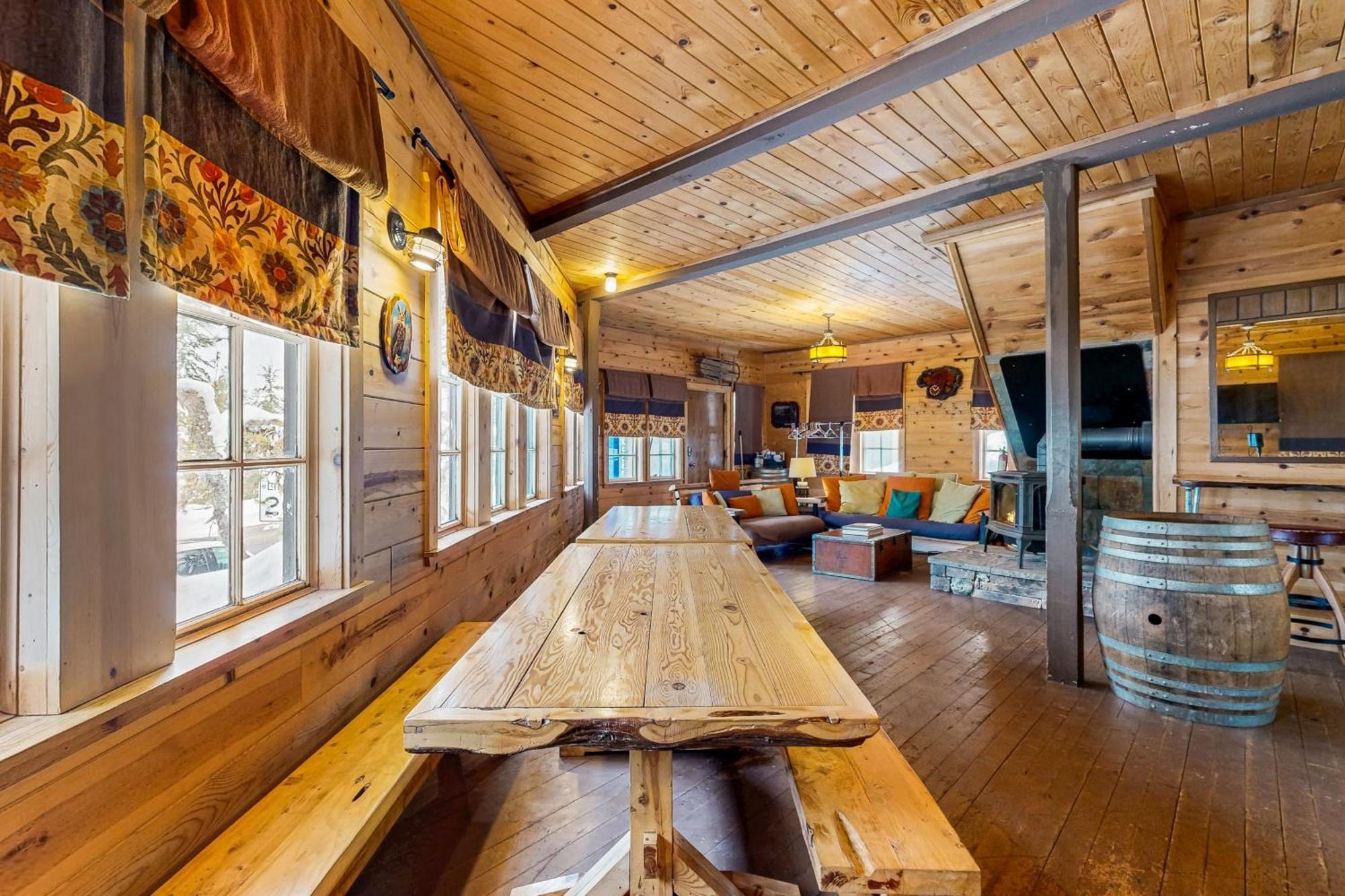 Flying Stag: Main Lodge 加文门特营 外观 照片