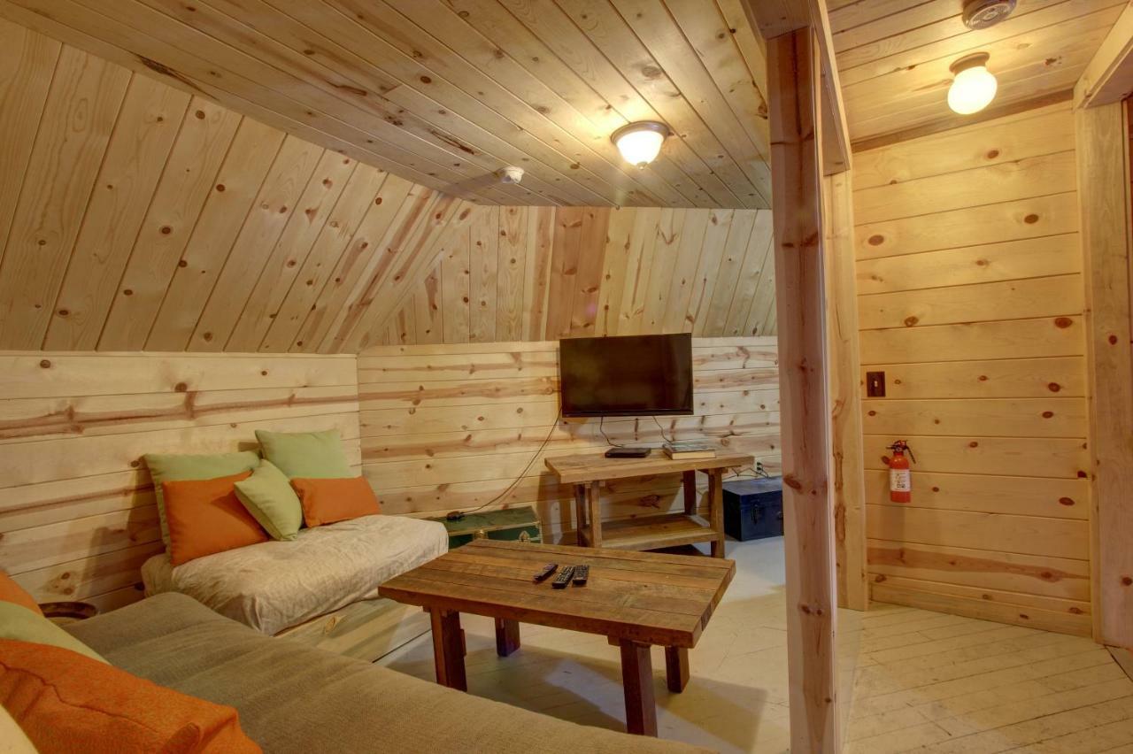 Flying Stag: Main Lodge 加文门特营 外观 照片