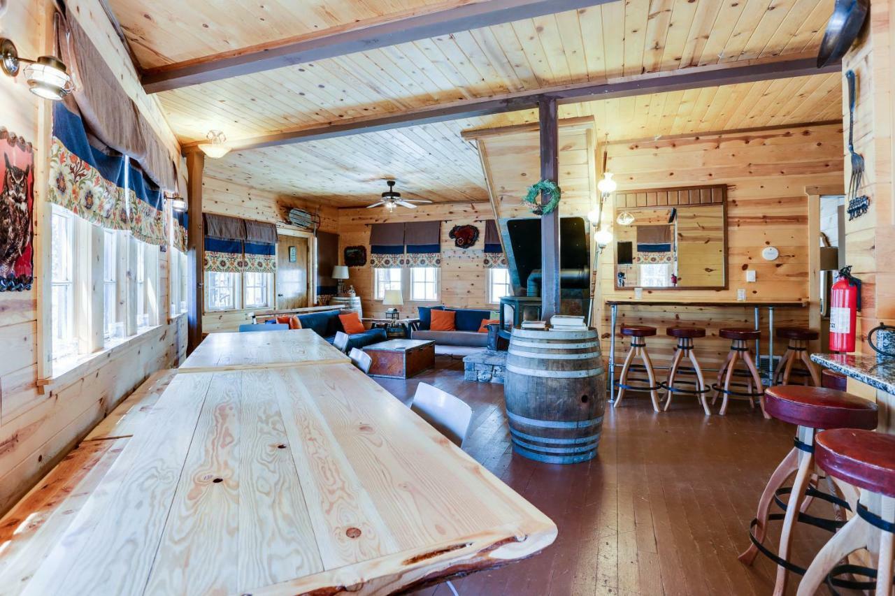 Flying Stag: Main Lodge 加文门特营 外观 照片